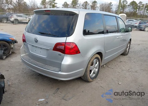 2010 Volkswagen Routan Se z USA, uszkodzony, nr VIN 2V4RW3D18AR262758